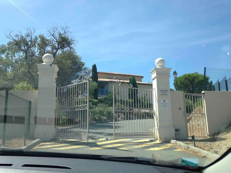 Apartment Beau 2 Pieces, Magnifique Vue Mer Et Piscine Les Issambres