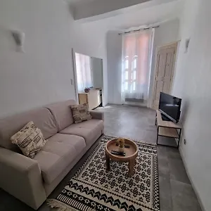 Appartement Joli 2 Pieces Centre Historique De Grasse, Wifi, Grasse