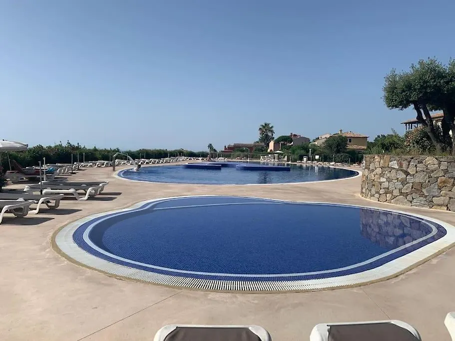 Beau 2 Pieces, Magnifique Vue Mer Et Piscine レ・ズィサンブル フランス